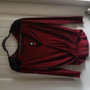 2B Bebe | Maroon Top